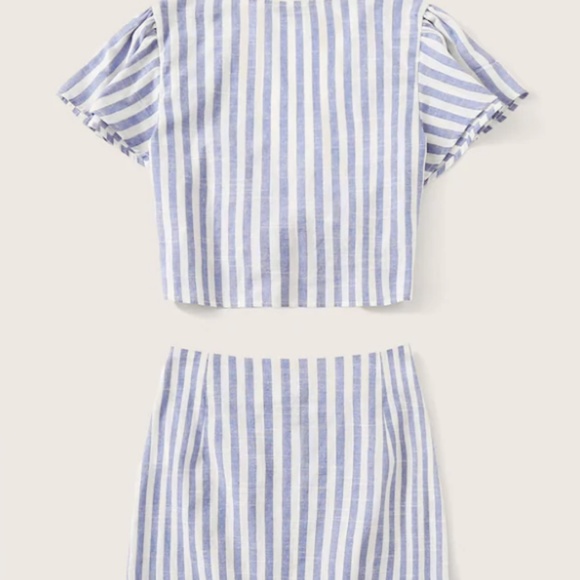 COPY - Crop top & Skirt Set - Picture 2 of 3